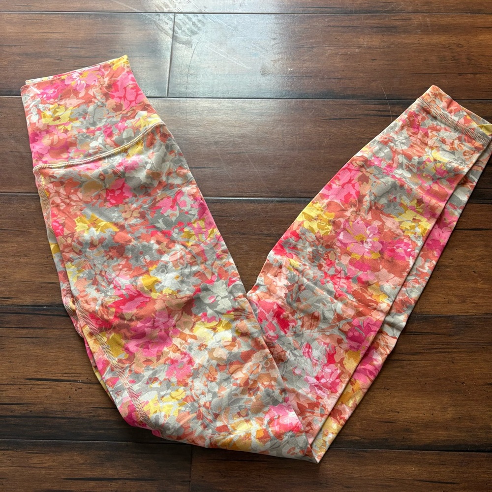Lululemon align leggings size 2 28” floral